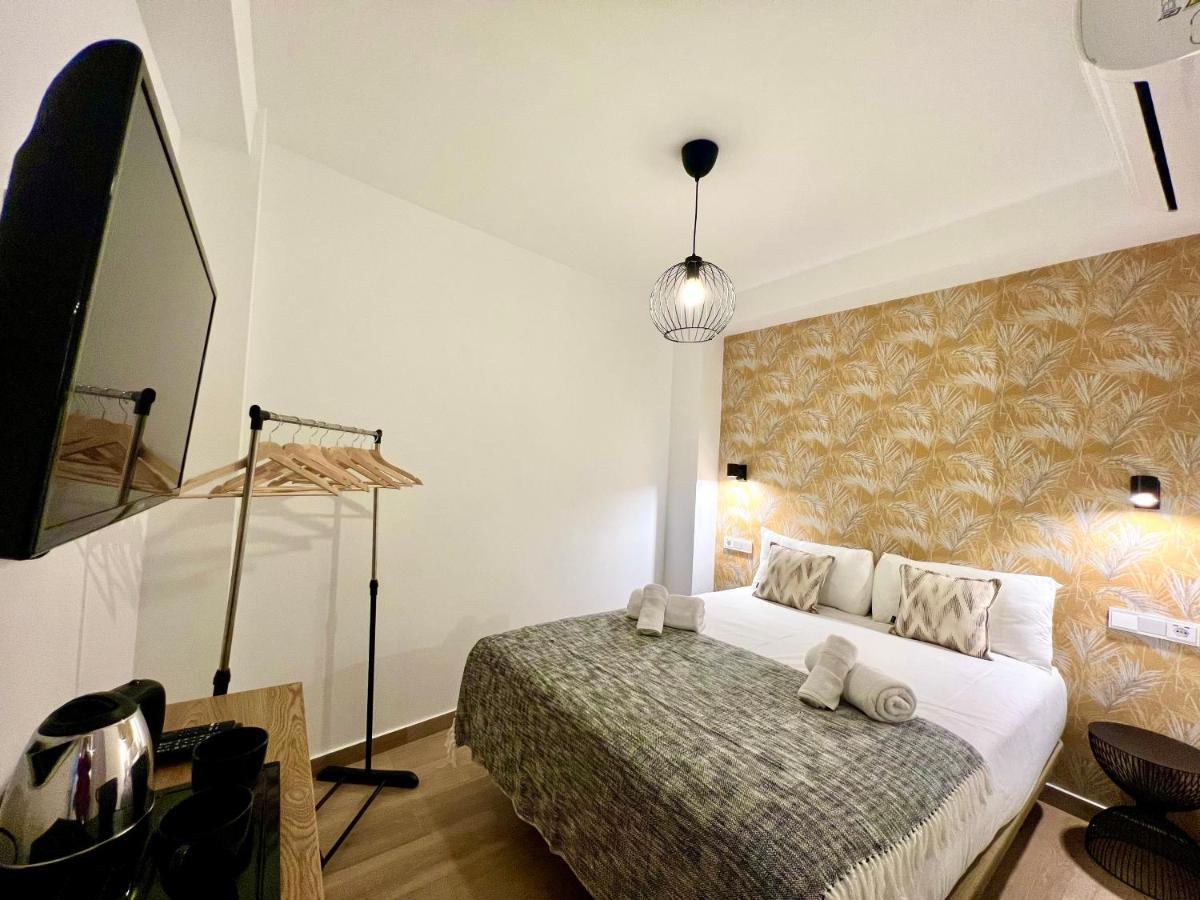 Huerto & Private Patio In The Old Town By Ele Apartments マラガ エクステリア 写真
